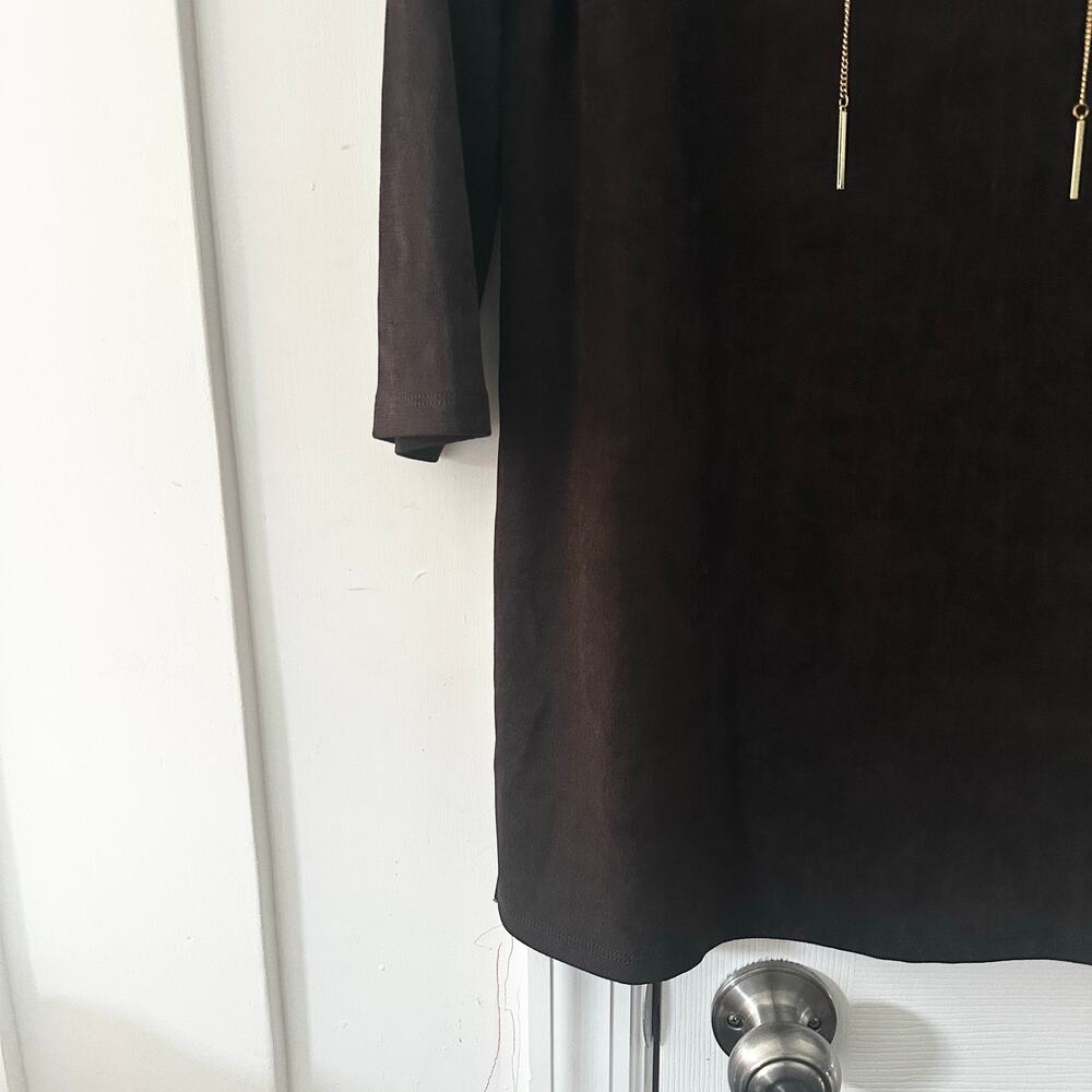 Travelers Chico's Chocolate Brown 3/4 Sleeve Slinky Tunic Top Laced Gold Chain 0 - Picture 4 of 7